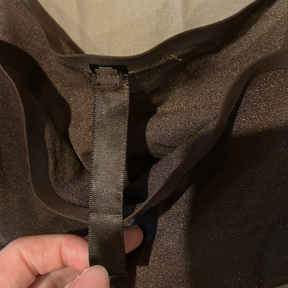 Skims Sheer Sculpt Bandeau bra - Picture 3 of 4